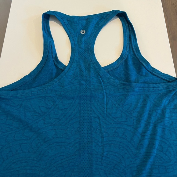 Lululemon Swiftly Racerback Tech Tank- Rare color and Pattern! - Picture 3 of 4
